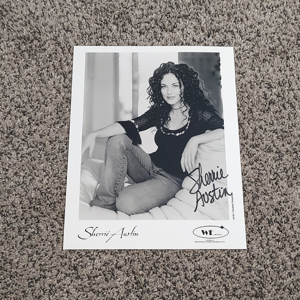 Sherrie Austin Signed Autograph Photo